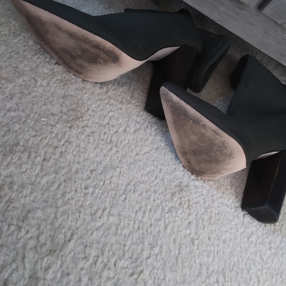 Women 9.5 Sock boot heel LIKE NEW! - Picture 5 of 6